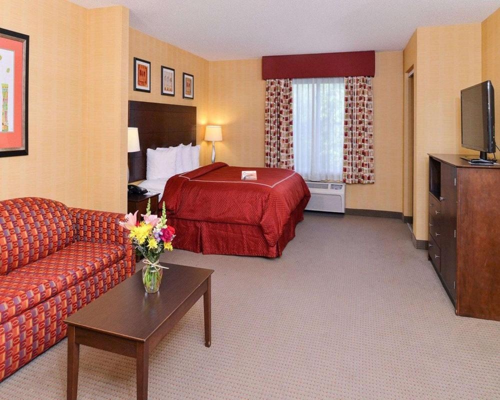 Quality Suites Stratford